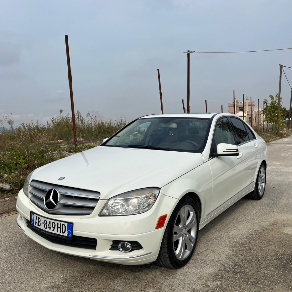 Mercedes Benz C300 2011