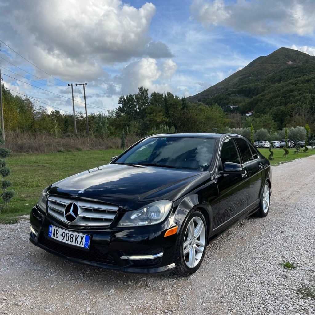 Mercedes Benz C300 2012